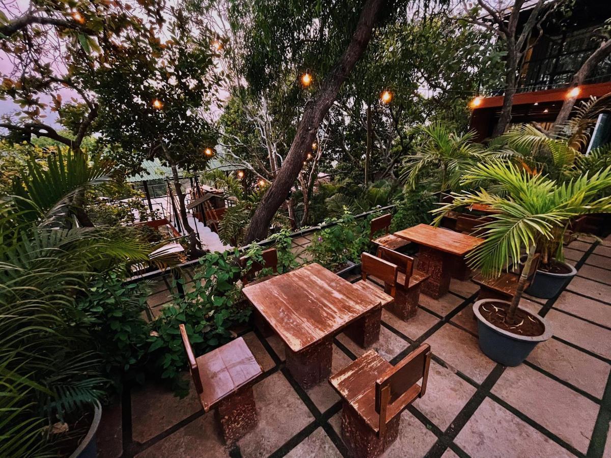 Amazonika Boutique Resort Arpora Buitenkant foto